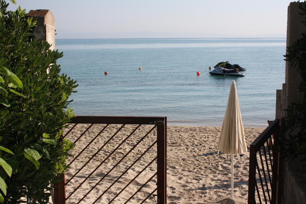 Apartament Lefka Hanioti Zewnętrze zdjęcie